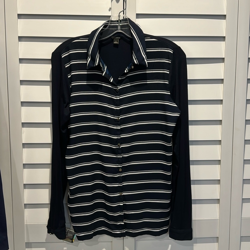 Ann Taylor Pre Loved Button down long sleeves stripes Shirt.